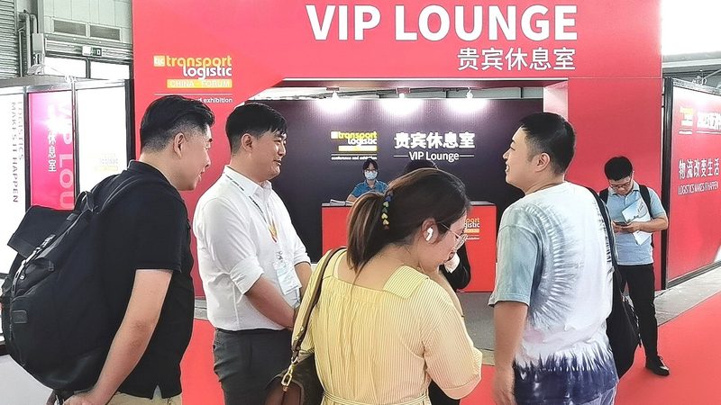 选择展览展示服务公司时，要考察其综合实力。可以从以下几个方面入手：