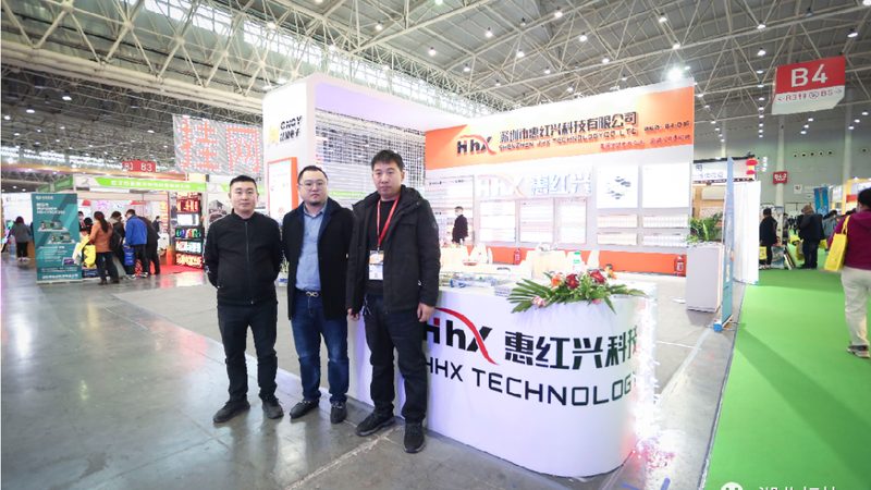 展览展示器材定制：揭秘背后的工艺与选择要点